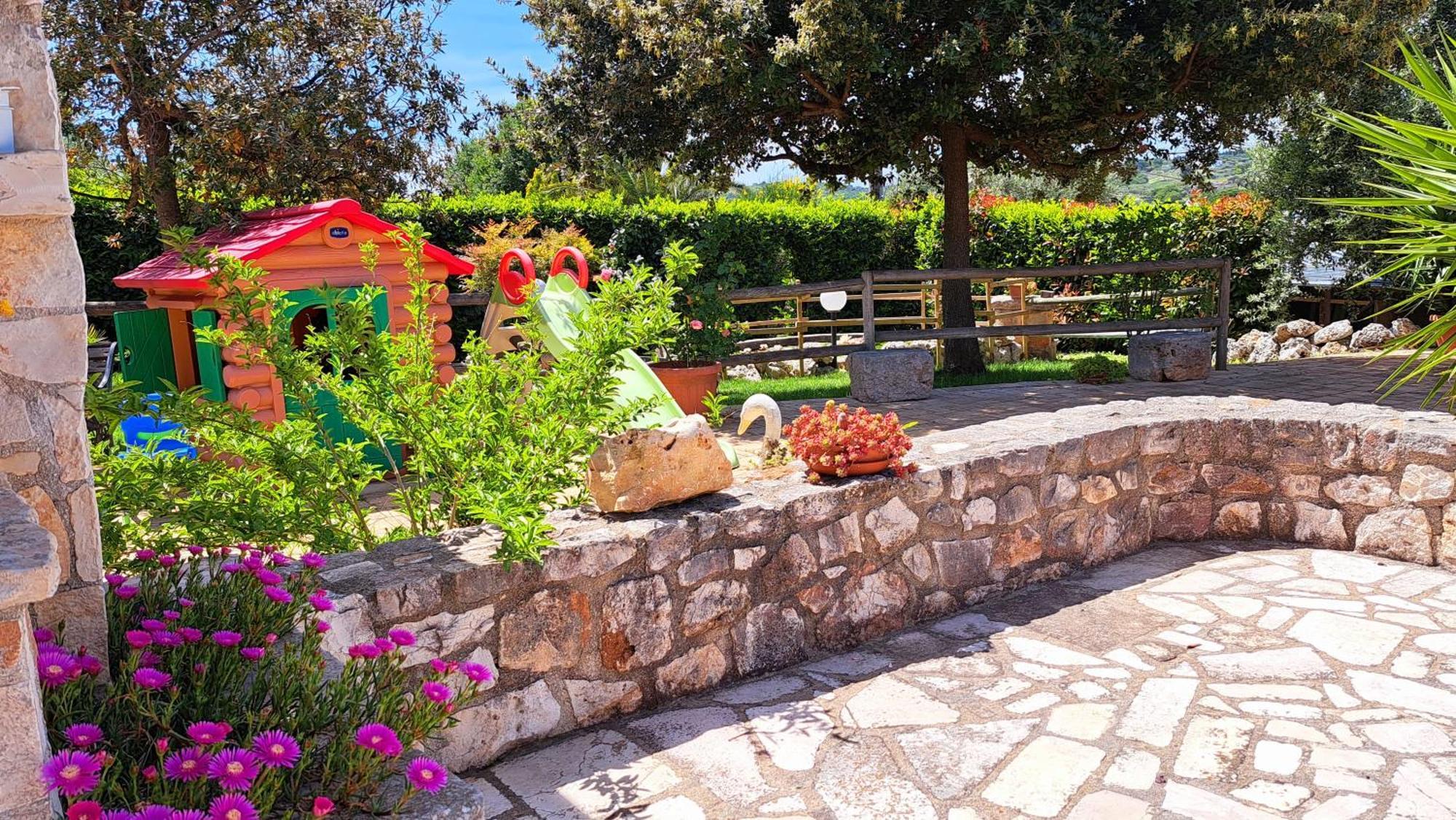 La Rosa Dei Trulli B&B 알베르벨로 외부 사진